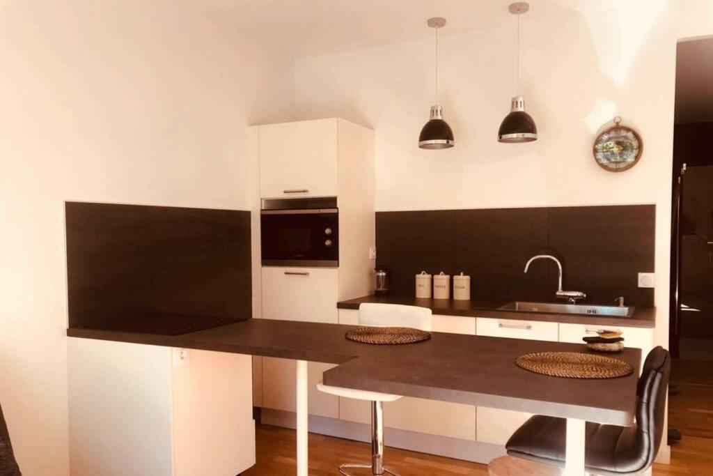 Appartabassens Lägenhet Bassens  Exteriör bild